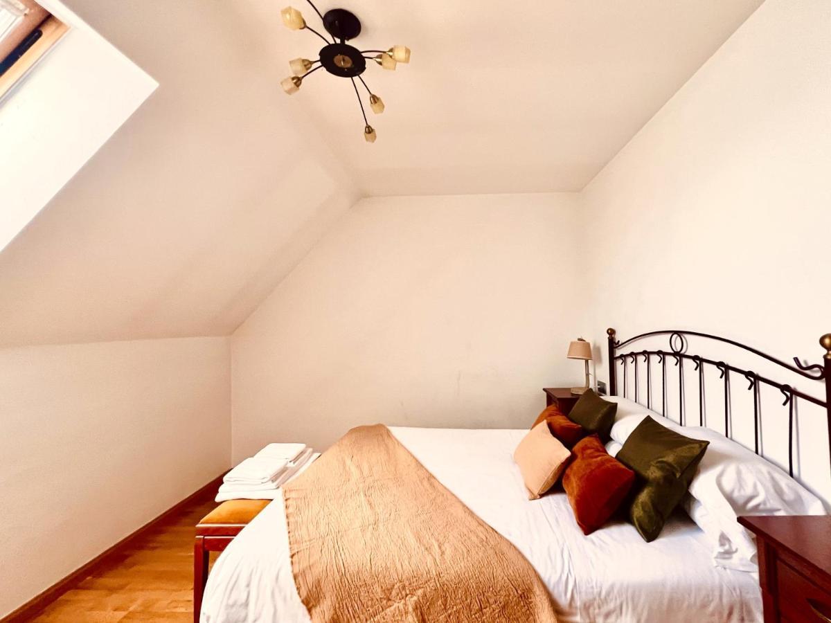Housingleon - Conde Duplex Con Garaje Gratuito Apartment Екстериор снимка