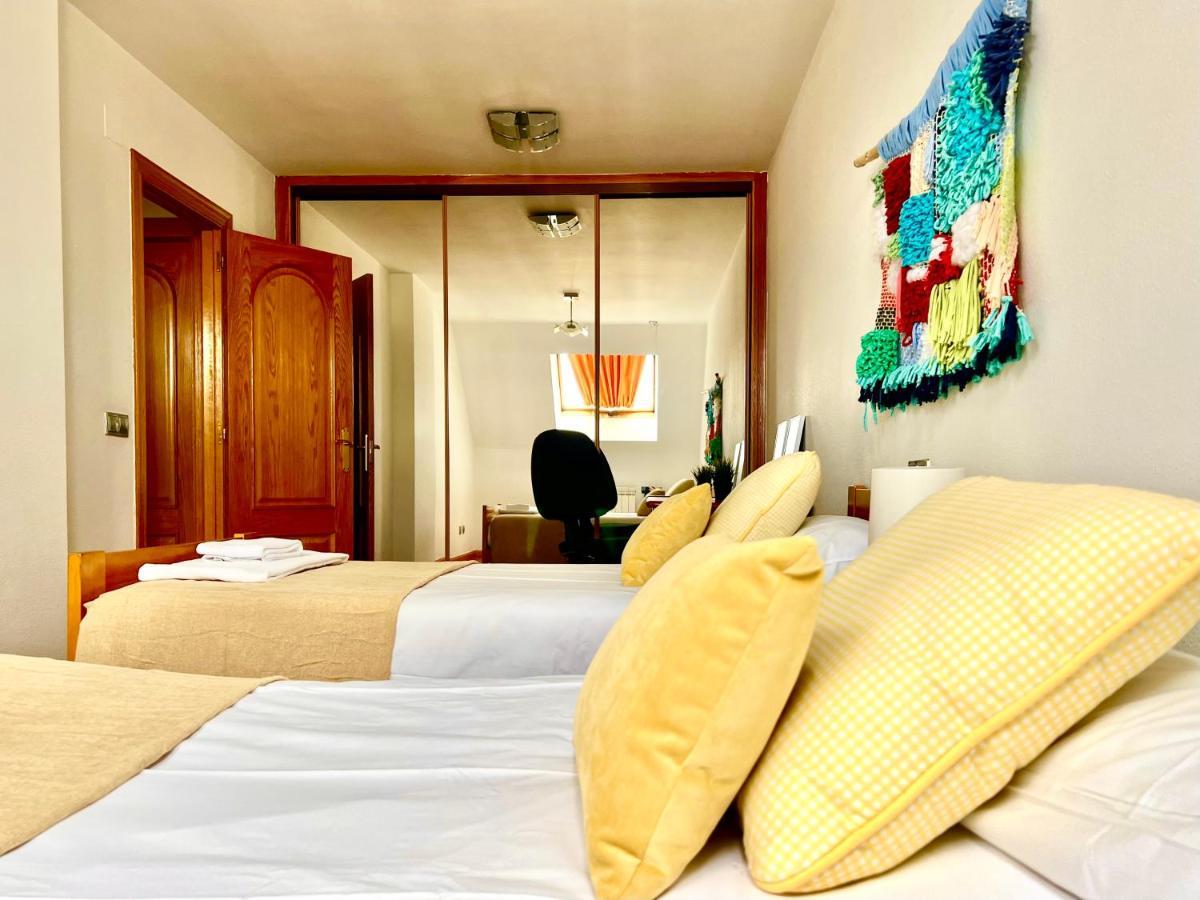 Housingleon - Conde Duplex Con Garaje Gratuito Apartment Екстериор снимка